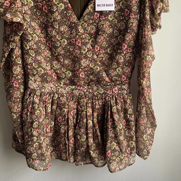 Walter Baker Puff Sleeve Floral Floral Peplum Top - Picture 12 of 12